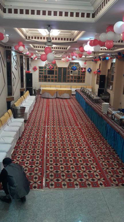Hotel Saurab Dehradun Extérieur photo